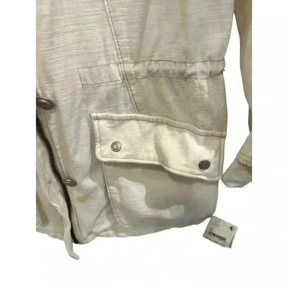 Free People Military Button and Zip Up Winter Jacket in Ivory, Size SP, NWT - Picture 2 of 12